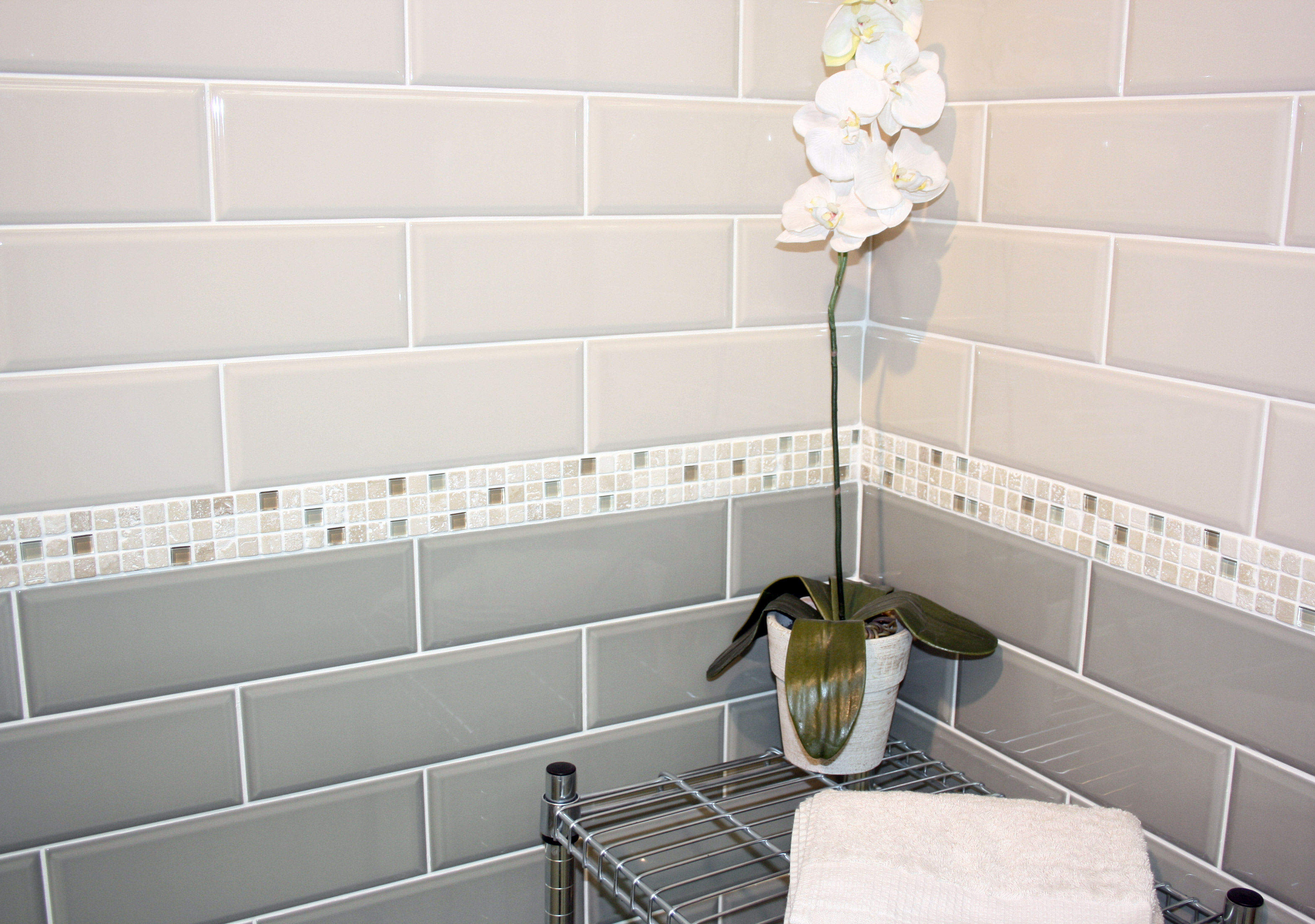 tiles in the kitchen wall