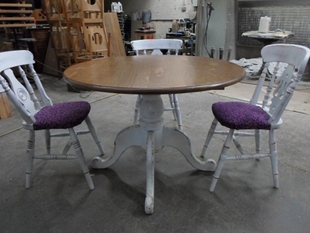 Shab Chic Table And Chairstable And Chair Collection Table And in Interesting Shabby Round Dining Table And Chairs
