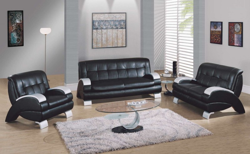 attractive-black-sofa-living-room-decorating-ideas_white-shag-wool-rug_ovale-glass-table-top_beige-wooden-laminate-flooring_white-metal-floor-lamp