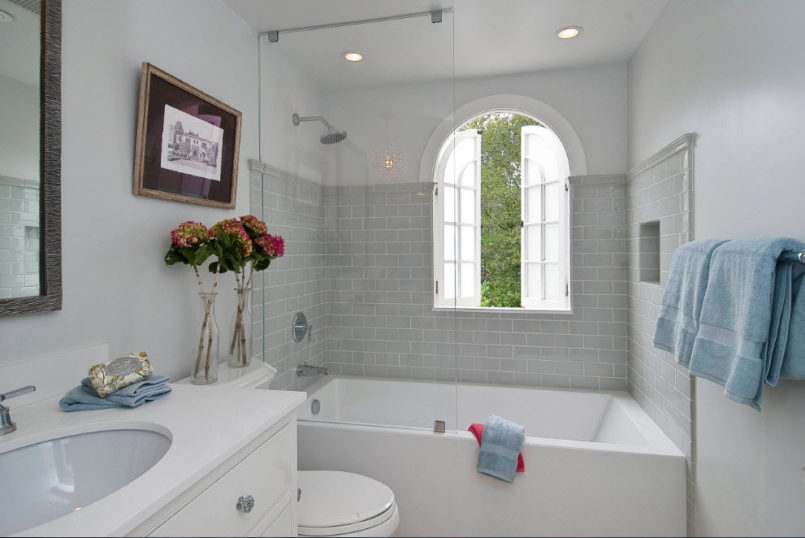 White Bathroom Tile Ideas