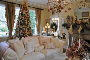 Top 50 Christmas House Decorations Inside - HDI-UK