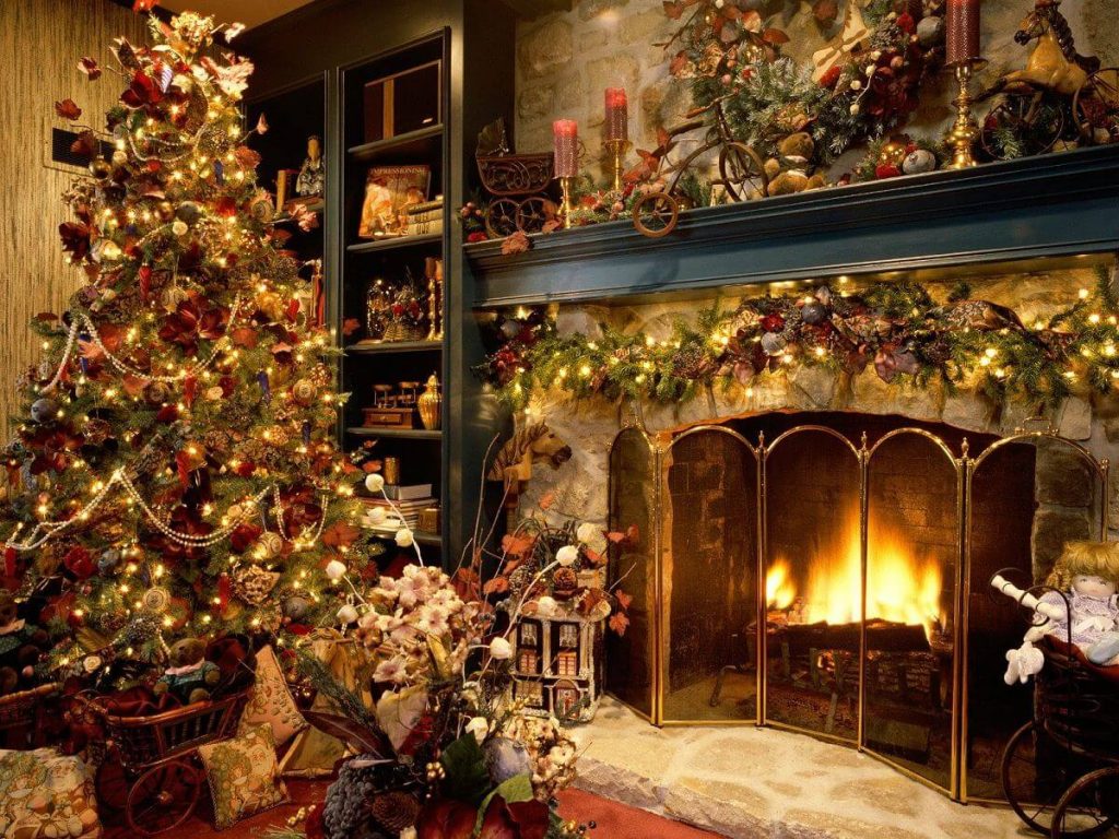 Top 50 Christmas House Decorations Inside - HDI-UK