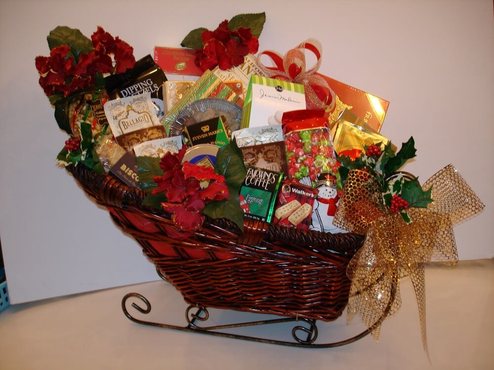 christmas themed basket ideas