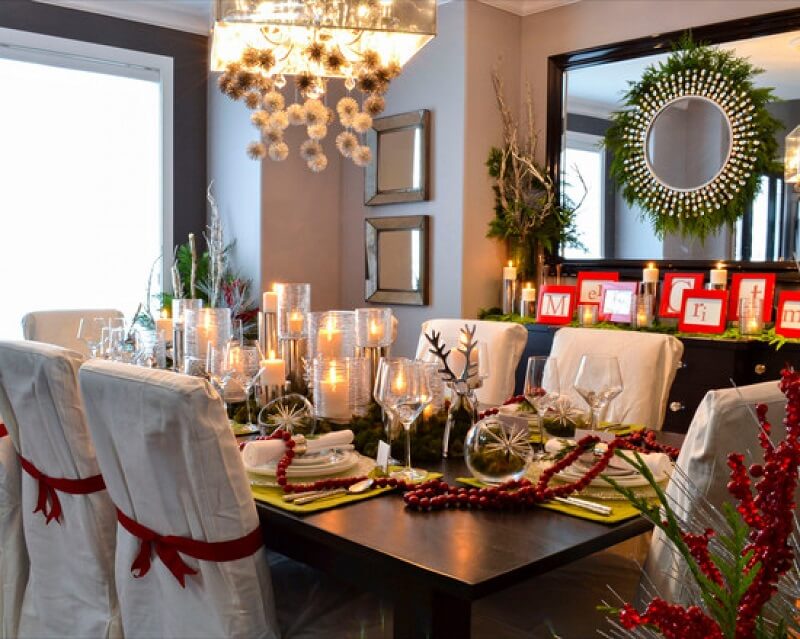 red and silver christmas table decorations