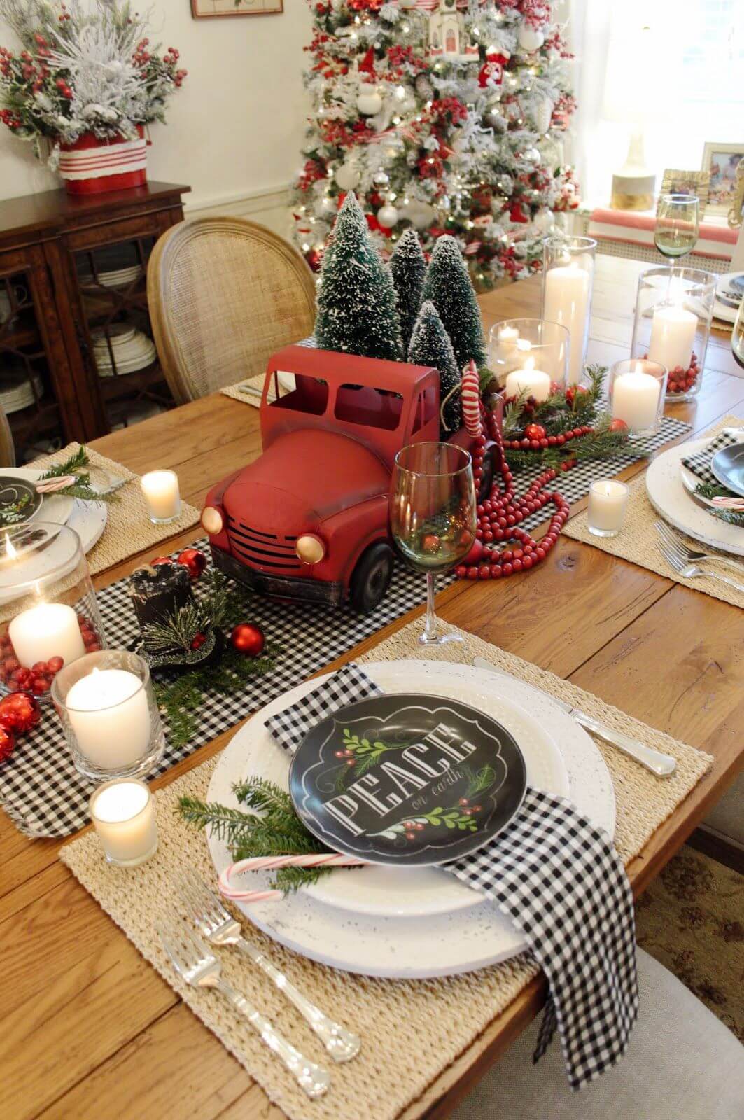 100 Best Christmas Table Decoration Tips and Ideas with Images