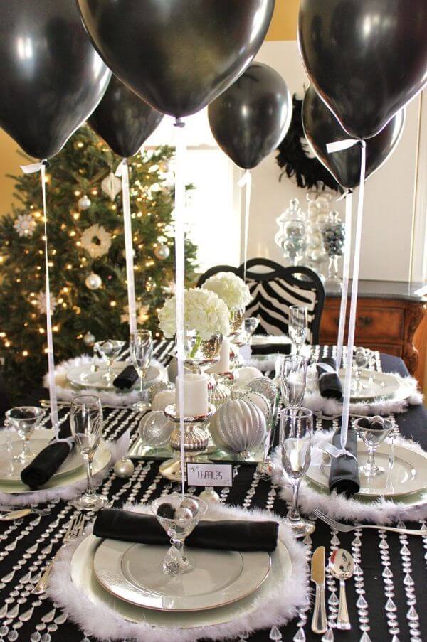 Black And Gold New Years Eve Decorations Ideas