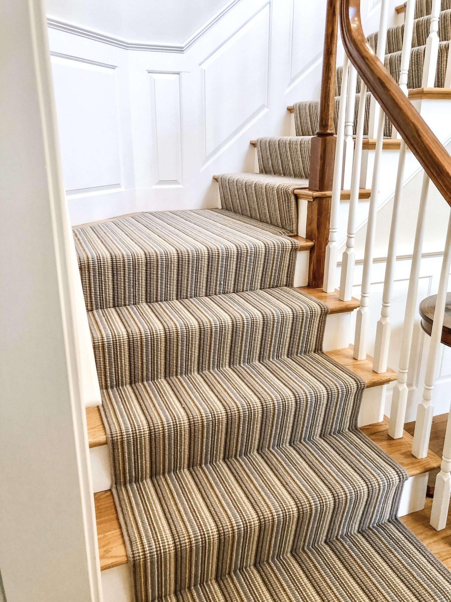 Carpet Runners Lead The Way To Your Dream Living Room