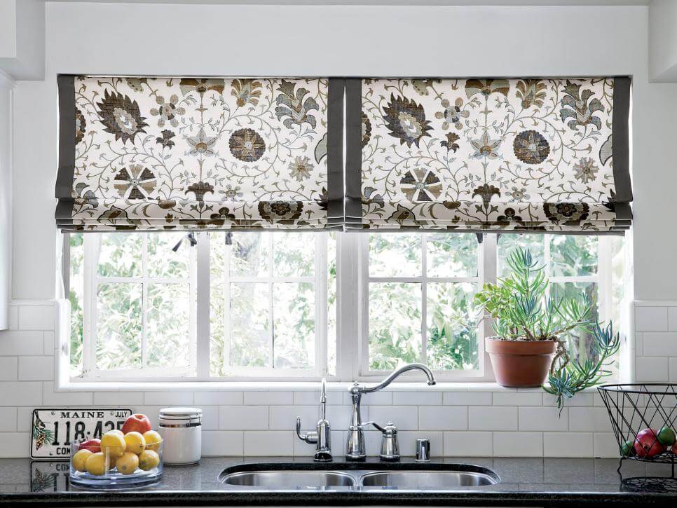 Dressing Kitchen Windows