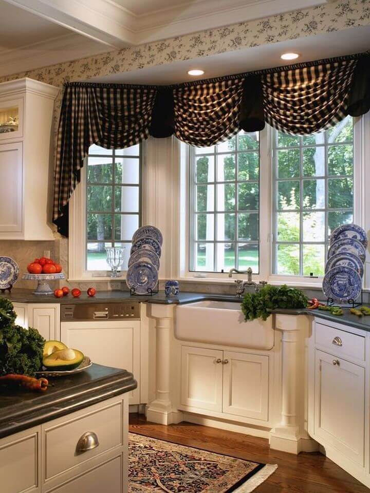 Modern Kitchen Window Dressing Ideas