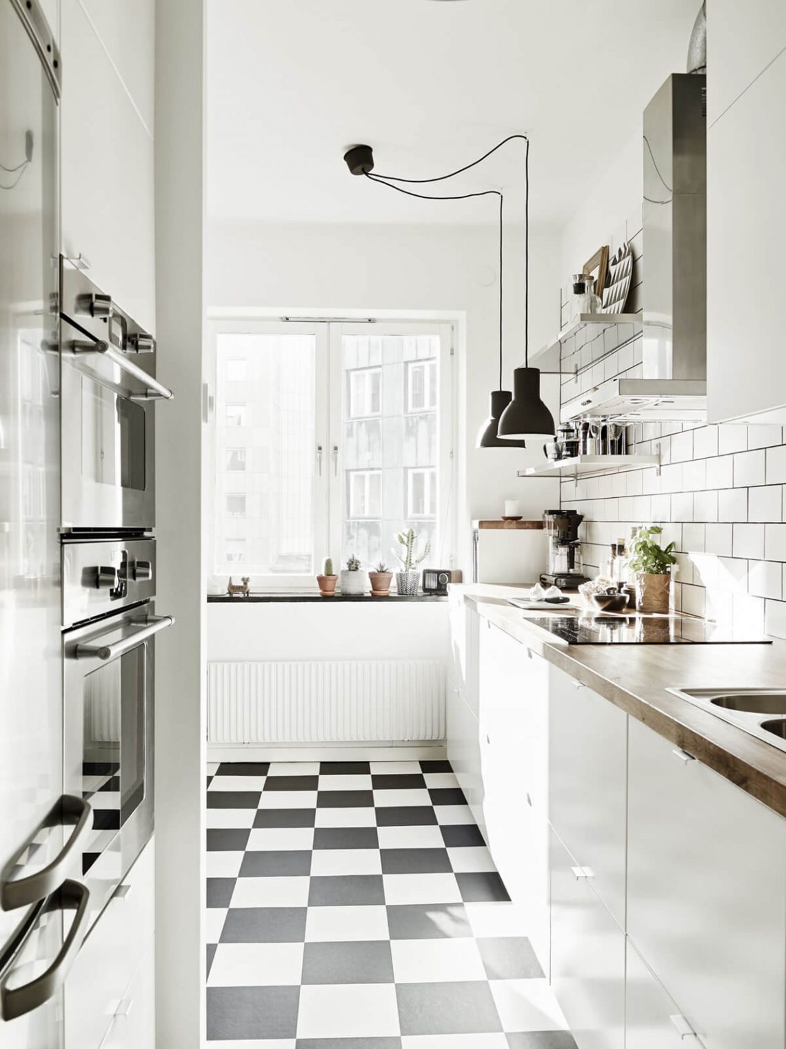30 Best Black and White Tile Floor Kitchen Ides