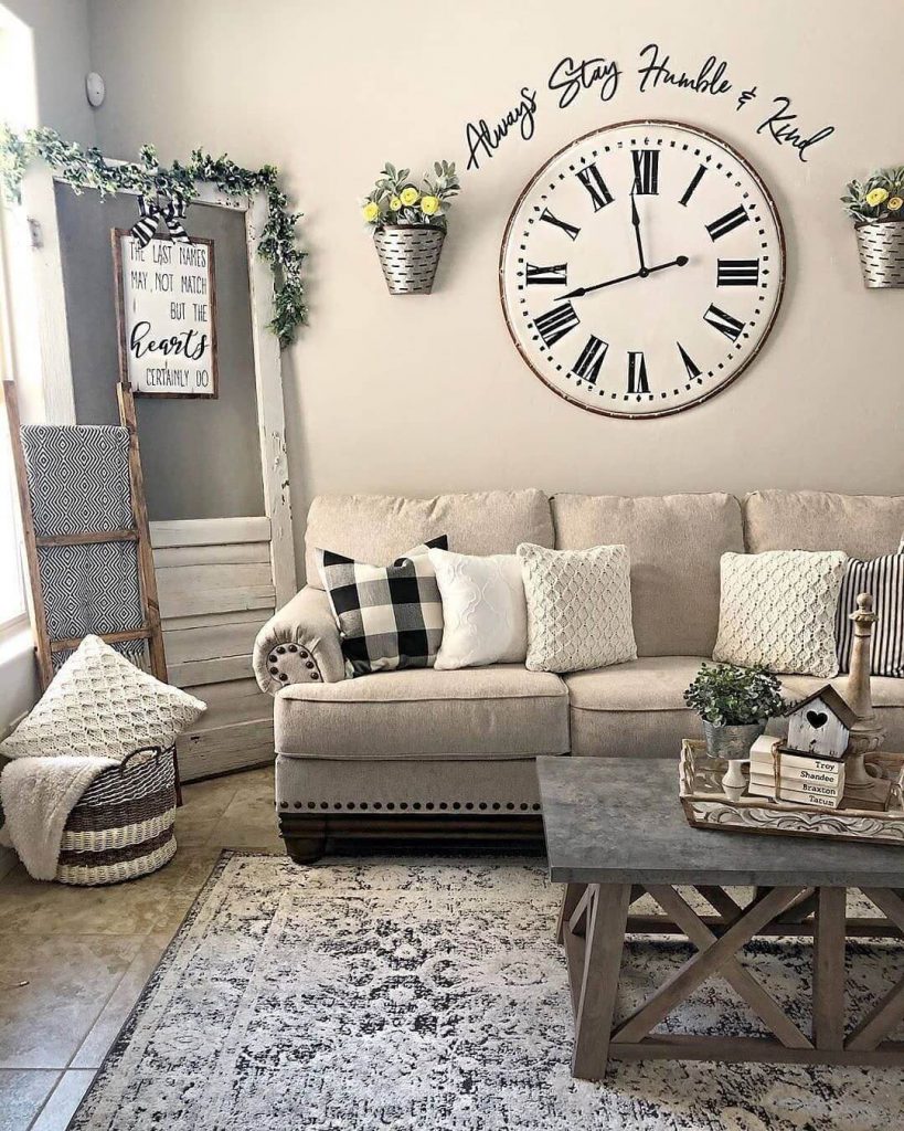 20 Best Decorative Wall Clocks for Living Room UK