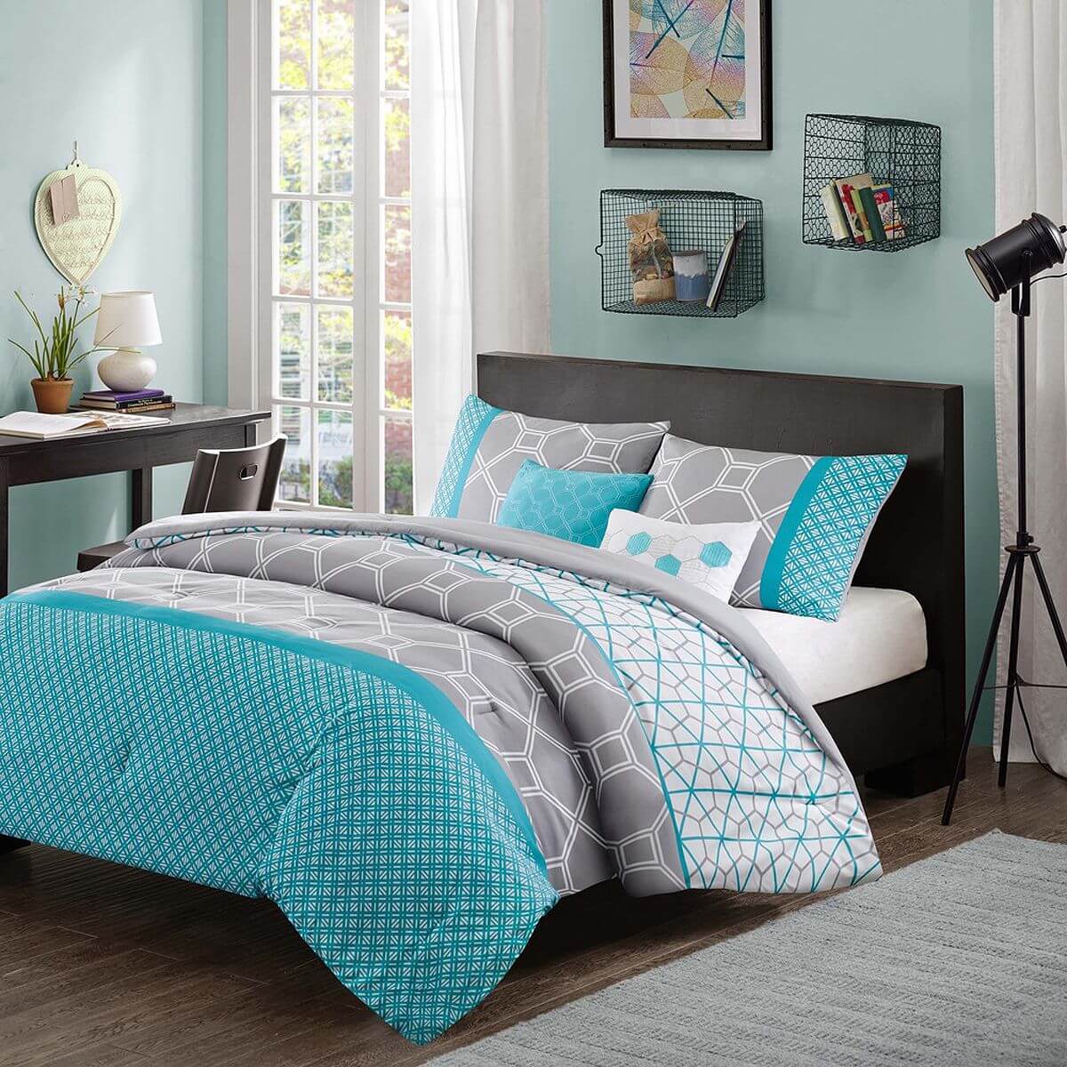 Teal And Gray Room Decor