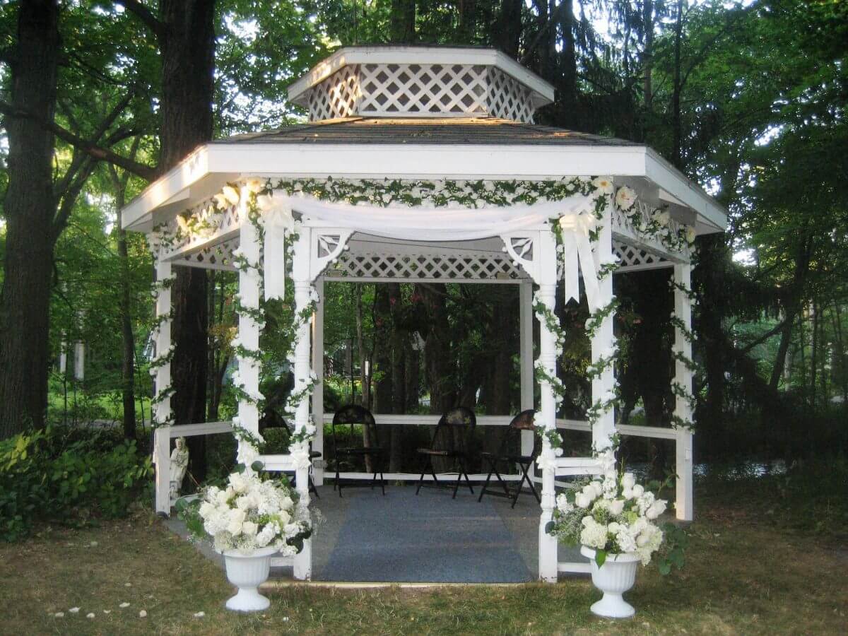 Gazebo Decor Ideas